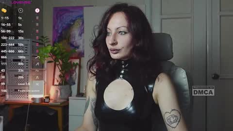 Snapshot of _owner_ chatting on 12.26.24 The Supreme Goddess Rose online show from 12.26.24