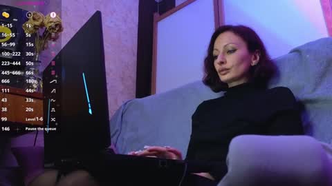 Snapshot of _owner_ chatting on 12.27.24 The Supreme Goddess Rose online show from 12.27.24