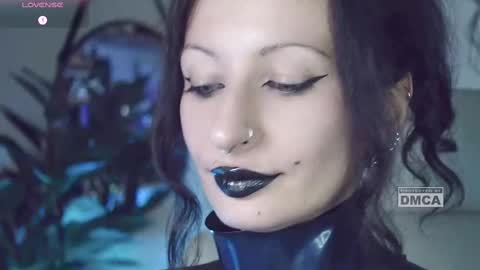 Snapshot of _owner_ chatting on 03.11.25 The Supreme Goddess Rose online show from 03.11.25