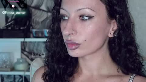 Snapshot of _owner_ chatting on 09.17.25 The Supreme Goddess Rose online show from 09.17.25