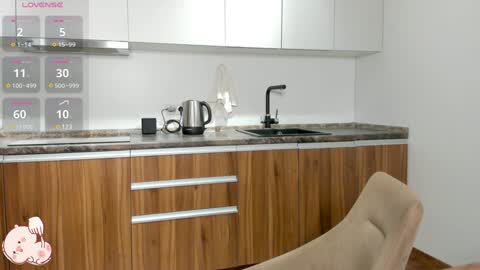 Snapshot of _passion_show_ chatting on 01.24.25 Tina online show from 01.24.25