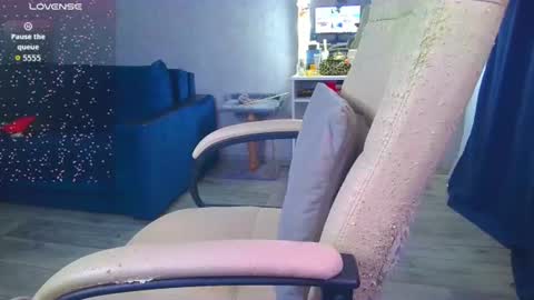 Ilona online show from 06.05.26
