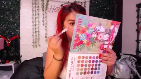 Laura online show from 12.11.24