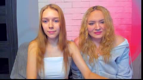 Snapshot of _prettybaby_ chatting on 12.14.25 _prettybaby_ online show from 12.14.25