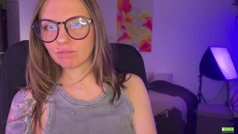  HADLY today day-off see u online 0112  online show from 12.03.24