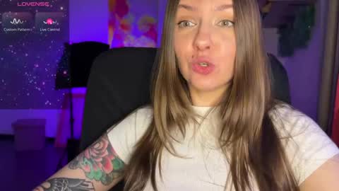  HADLY today day-off see u online 0112  online show from 02.12.25