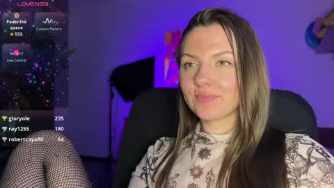  HADLY today day-off see u online 0112  online show from 02.17.25