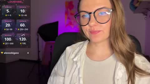  HADLY today day-off see u online 0112  online show from 02.28.25