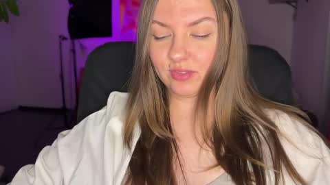  HADLY today day-off see u online 0112  online show from 03.03.25