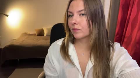  HADLY today day-off see u online 0112  online show from 09.22.25