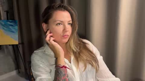  HADLY today day-off see u online 0112  online show from 10.17.25