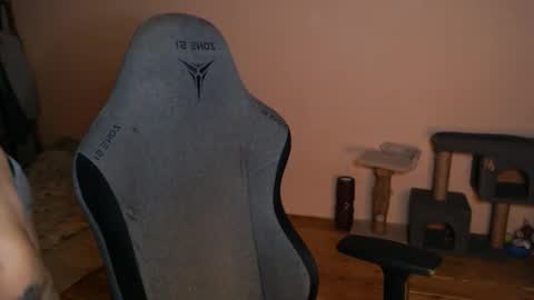 Snapshot of _purrari chatting on 11.06.25 Vampire online show from 11.06.25