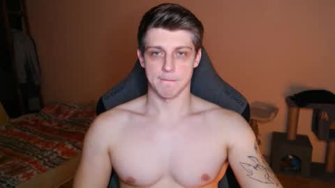 Snapshot of _purrari chatting on 12.15.25 Vampire online show from 12.15.25