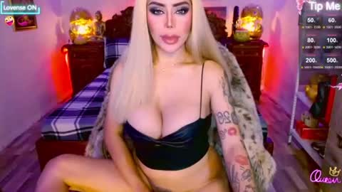 Hi my name is selinaim glad to meet everyone here  online show from 06.28.26