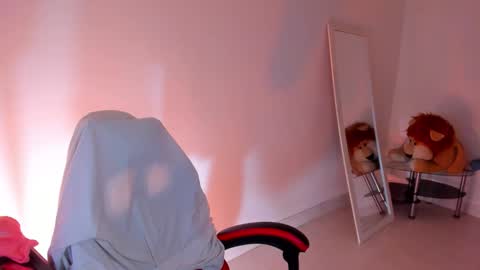 Snapshot of _rachell1 chatting on 10.18.25 Stefany online show from 10.18.25