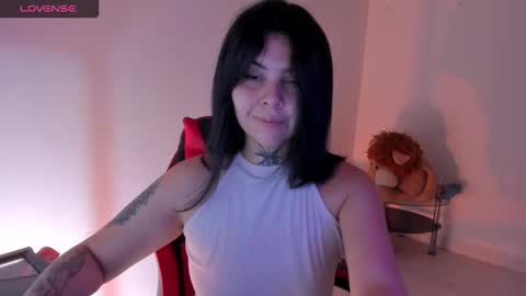 Snapshot of _rachell1 chatting on 10.21.25 Stefany online show from 10.21.25