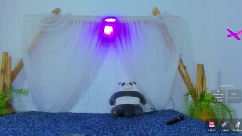 Moon online show from 12.04.25