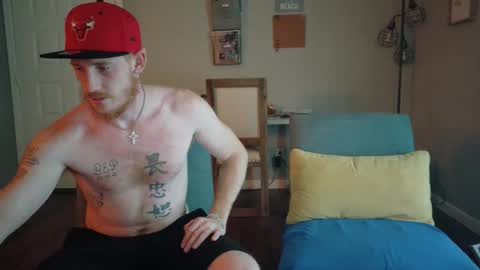 Snapshot of _redxxx chatting on 11.02.25 REDxxx online show from 11.02.25