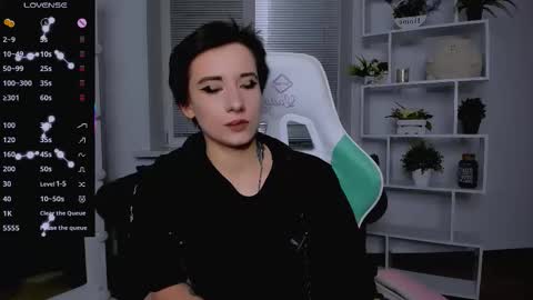 Snapshot of _rein_ramm chatting on 10.30.25 Rein online show from 10.30.25