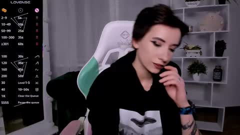 Snapshot of _rein_ramm chatting on 11.07.25 Rein online show from 11.07.25