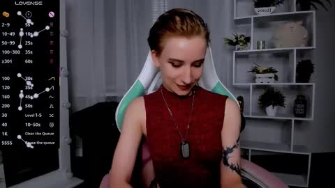 Snapshot of _rein_ramm chatting on 11.23.25 Rein online show from 11.23.25