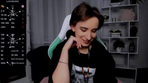 Snapshot of _rein_ramm chatting on 11.29.25 Rein online show from 11.29.25