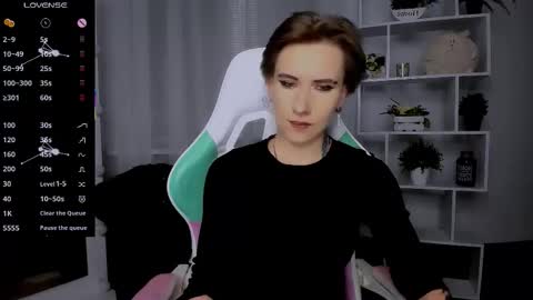 Snapshot of _rein_ramm chatting on 11.30.25 Rein online show from 11.30.25