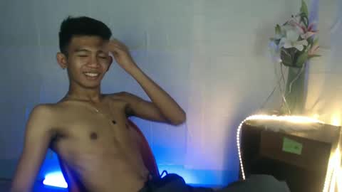 Snapshot of _rellvanxx chatting on 03.03.25 _rellvanxx online show from 03.03.25