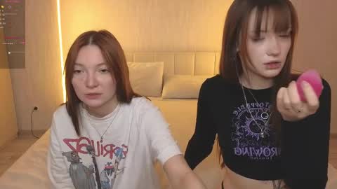 Snapshot of _reverse_gang_ chatting on 05.15.26 LISSAPVT IS OPEN online show from 05.15.26
