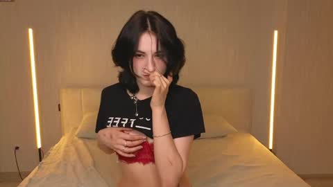 Snapshot of _reverse_gang_ chatting on 05.29.26 LISSAPVT IS OPEN online show from 05.29.26