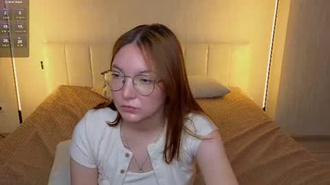 Snapshot of _reverse_gang_ chatting on 06.25.26 LISSAPVT IS OPEN online show from 06.25.26