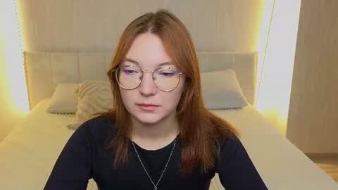 Snapshot of _reverse_gang_ chatting on 06.30.26 LISSAPVT IS OPEN online show from 06.30.26