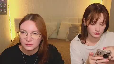 Snapshot of _reverse_gang_ chatting on 07.11.26 LISSAPVT IS OPEN online show from 07.11.26