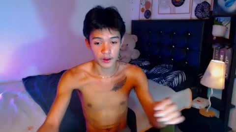 Snapshot of _robinmartinxx chatting on 03.05.25 _robinmartinxx online show from 03.05.25