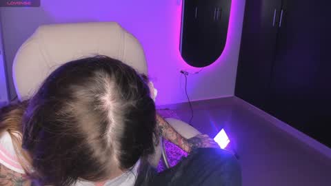   online show from 01.05.25