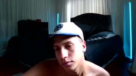 Snapshot of _sahhir chatting on 10.26.25 sair online show from 10.26.25