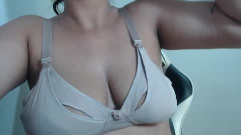 _samantha_fox19 online show from 04.05.26