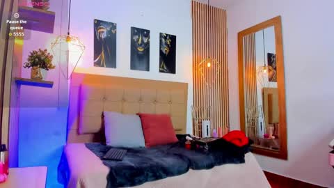 SAMANTHA FOX online show from 09.29.25