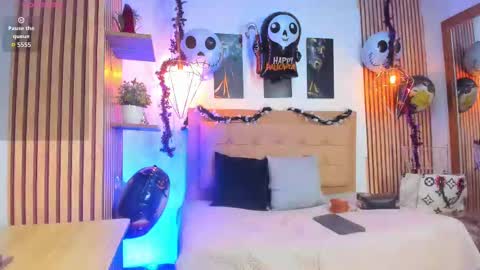 SAMANTHA FOX online show from 10.21.25