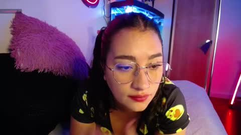 Snapshot of _santalove_ chatting on 01.12.25 SantaLove online show from 01.12.25