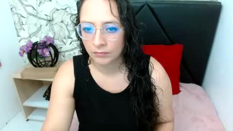 _saraximena_ online show from 06.22.26