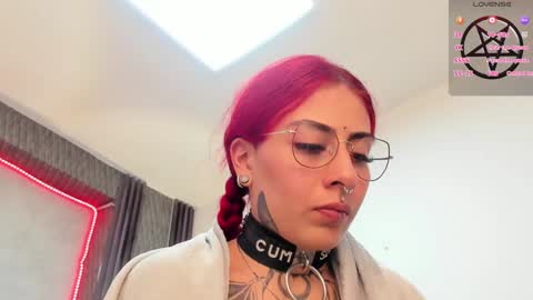 Snapshot of _selene_red chatting on 02.07.25 Selene online show from 02.07.25