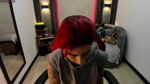 Snapshot of _selene_red chatting on 02.28.25 Selene online show from 02.28.25