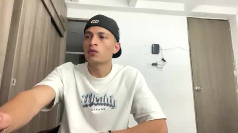 Juan Pablo-independent model online show from 05.21.26
