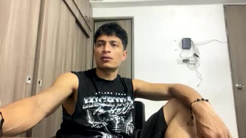 Juan Pablo-independent model online show from 06.04.26