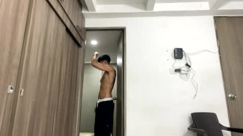 Juan Pablo-independent model online show from 06.17.26