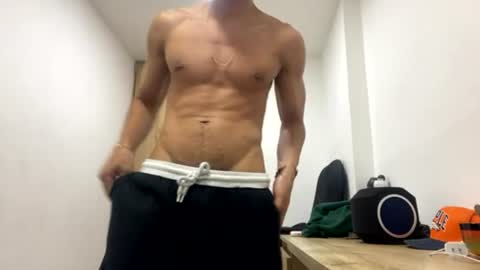 Juan Pablo-independent model online show from 06.22.26