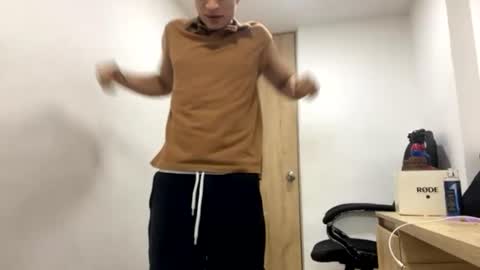 Juan Pablo-independent model online show from 07.03.26