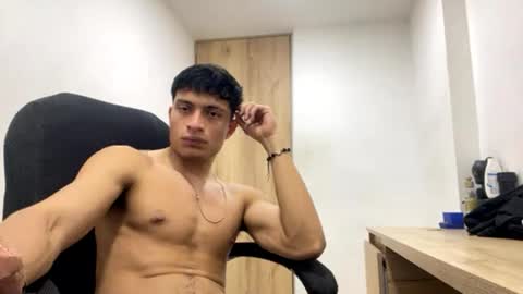 Juan Pablo-independent model online show from 07.05.26