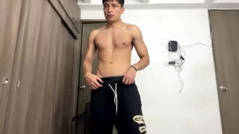 Juan Pablo-independent model online show from 07.19.26